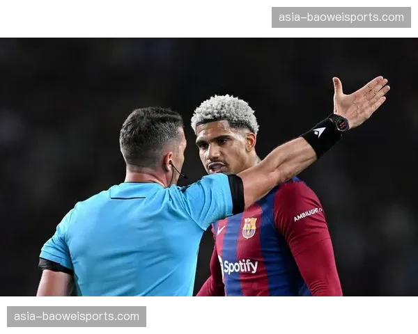 深度复盘：巴萨出局之战，对手三次通过由守转攻的提速完成致命一击